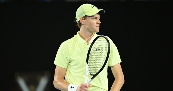 Leggenda Sinner, così Jannik ha schiantato le certezze di Zverev nella finale degli Australian Open