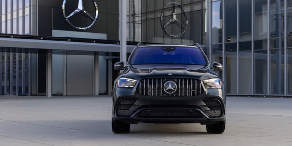 Mercedes, test speciale sulle Alpi lombarde