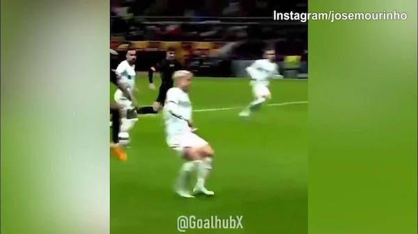 Mourinho, furia sui social: prima l'attacco al Galatasaray e poi lo studio in vista dell' Anderlecht