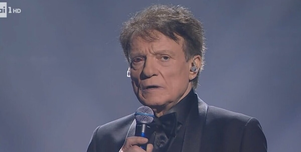 Massimo Ranieri e il mistero dell’occhio rosso a Sanremo: cosa gli è successo