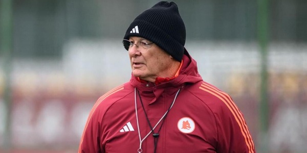 Roma, si scaldano Baldanzi e Shomurodov. E Hummels e Paredes...