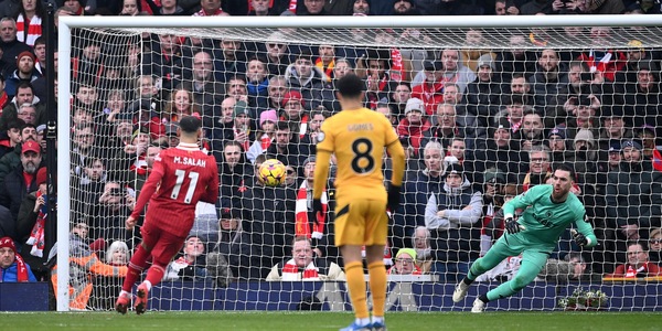 Premier League, il Liverpool supera il Wolverhampton e vola a +7. United ko