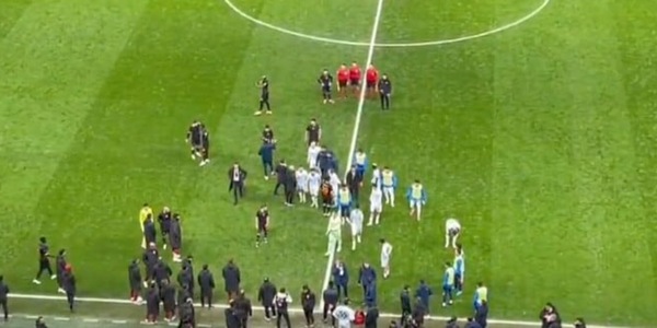 Bufera arbitri in Turchia: Galatasaray-Fenerbahce diretta da uno straniero. Ma non è così facile