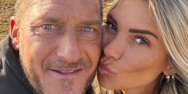 Totti si diverte sulla neve con Noemi: amore a gonfie vele