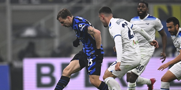 Barella e l'incredibile errore sulla maglia durante Inter-Lazio: il dettaglio non sfugge ai tifosi