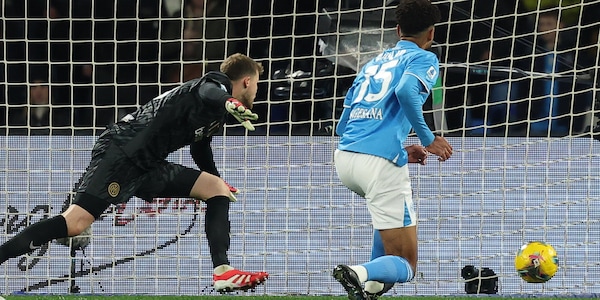 Billing tiene in piedi il Napoli, all'Inter non basta Dimarco: la corsa scudetto resta apertissima. Rivivi la diretta