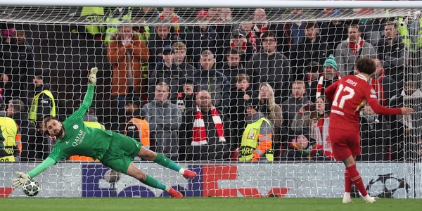 Champions League: Donnarumma ferma il Liverpool, Psg avanti ai rigori. Ai quarti anche Barcellona e Bayern Monaco