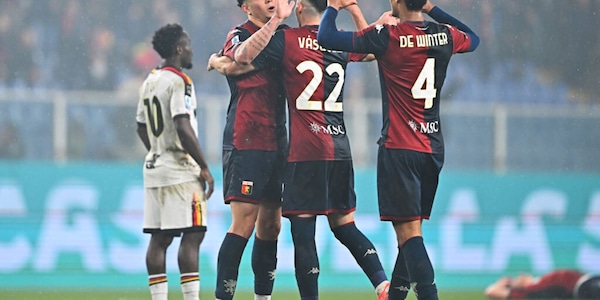 Il Genoa supera il Lecce. Derby di Roma, quando si gioca