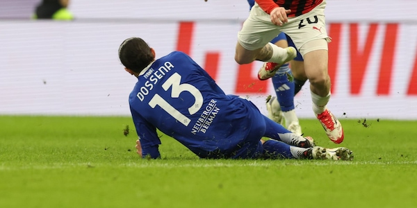 Como, stagione finita per Dossena: lesione del crociato, si opera