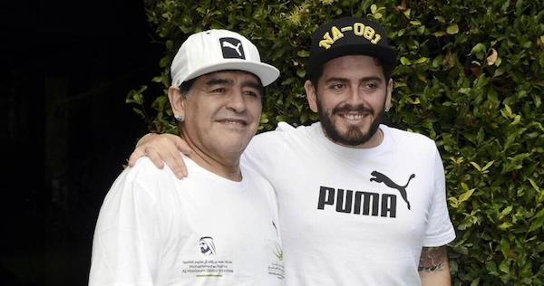 Maradona Jr: "Mio padre lasciato morire dai medici. Avrà giustizia, gliel’ho promesso"