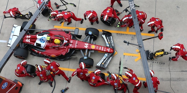 Montoya: "Hamilton non si sente a proprio agio, ecco cosa deve fare la Ferrari"
