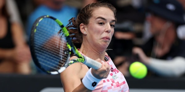 Wta Charleston, Bronzetti eliminata all'esordio: Zhang vola al secondo turno
