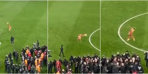 Incredibile Osimhen: capriole in campo mentre la polizia scorta il Galatasaray
