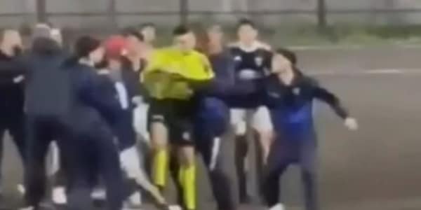 Brutale aggressione all’arbitro: Riposto esclusa dal campionato, squalifiche fino al 2030!