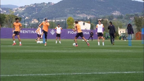 Fiorentina, che numero di Dodò in allenamento