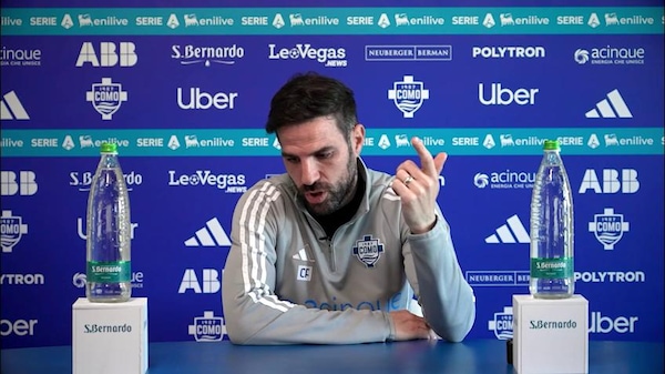 Fabregas: "Il mio futuro è a Como, sto bene"