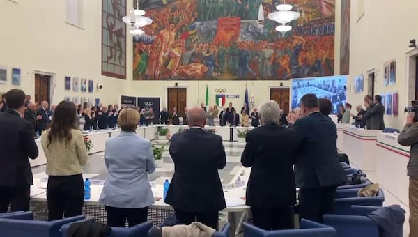 Malagò, standing ovation al consiglio nazionale del Coni