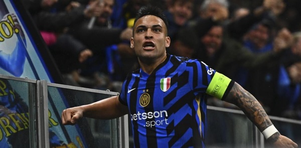 Polemiche in Germania per il gol di Lautaro, l'ex arbitro: "La stoppa di mano"