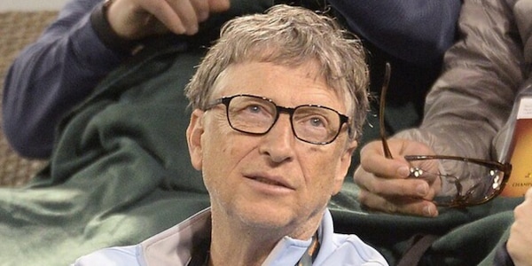 Bill Gates e la profezia oscura sull'intelligenza artificiale: "Gli umani non serviranno più". E sul lavoro...