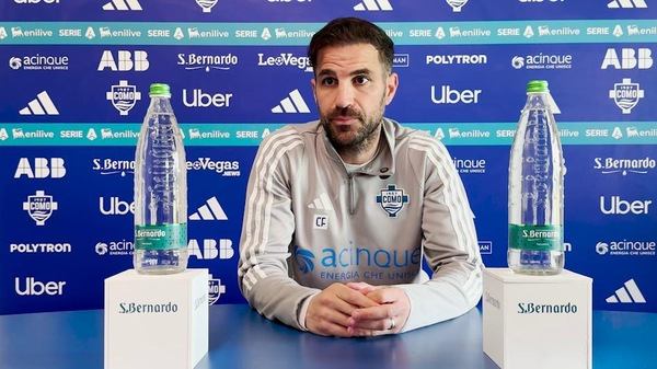 Fabregas: "Diao triste per l'infortunio, ma tornerà per il ritiro estivo" Poi smentisce il "regalo" vacanza...
