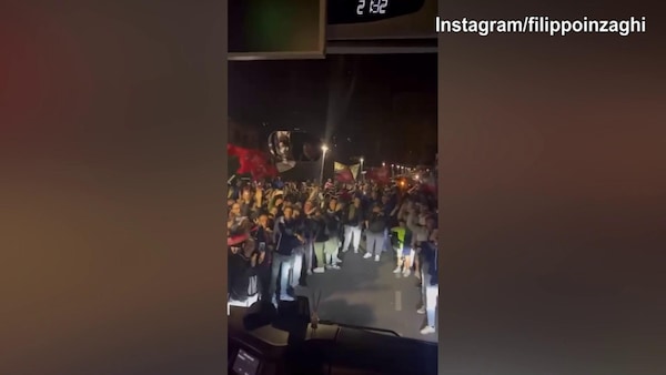 Pisa ad un passo dalla Serie A: il rientro a casa è una grande festa!