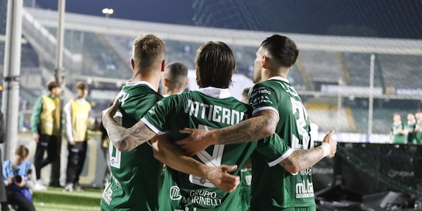 L'Avellino chiude in bellezza, battuto anche l'Altamura: grande festa al Partenio