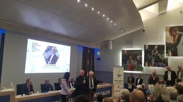 Ranieri: "Se fossi arrivato prima, la Roma avrebbe avuto più punti? Parlo con il cuore e dico quello che sento"