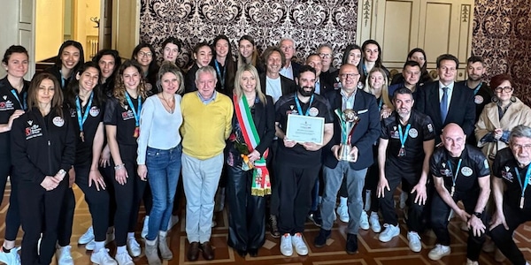 Macerata premiata in Comune per la promozione in A1