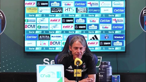 Filippo Inzaghi: "Vicino al traguardo" e poi spunta un ospite speciale in conferenza
