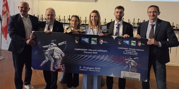 Scherma, presentati gli Assoluti 2025. Garozzo e Vezzali: “Grande spettacolo”