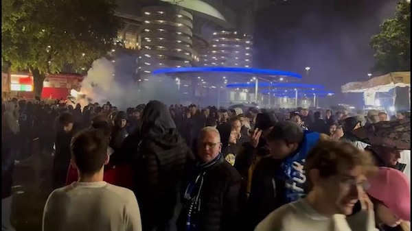 Inter, festa fuori San Siro: il popolo nerazzurro non si contiene più