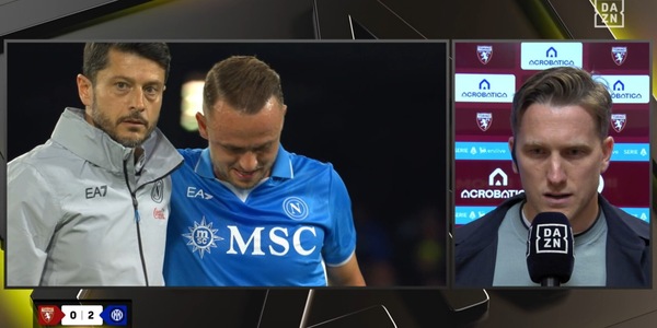"Come sta?", la frase di Zielinski in diretta tv dopo l'infortunio di Lobotka con il Napoli