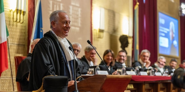 Conferita la laurea Honoris Causa a Julio Velasco