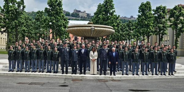 All’Accademia della Guardia di Finanza di Bergamo lezione di Manfredi e Velasco