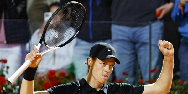 Pronostico Sinner-Alcaraz, almeno un set al tie-break? La quota è interessante