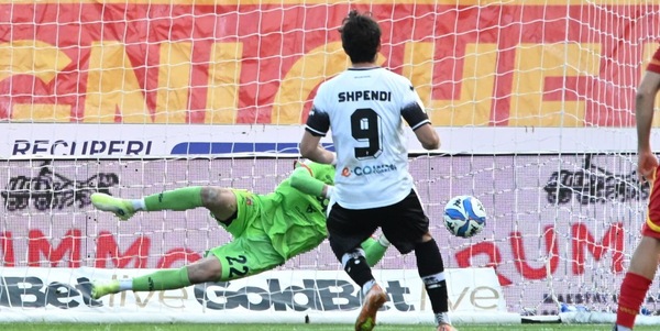 Serie B, Catanzaro in semifinale: decidono Iemmello e Pigliacelli