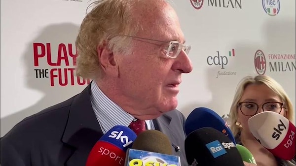 Scaroni ignora Boban: "Figurarsi se lo ascolto..."
