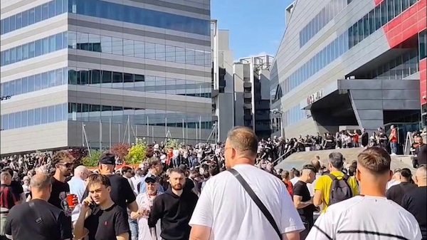 Milan, contestazione a Casa Milan: nel mirino proprietà e dirigenza