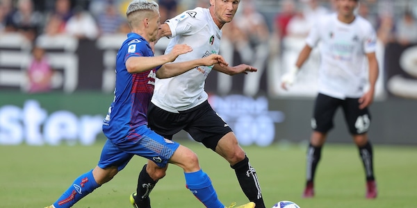 Spezia-Cremonese, le probabili formazioni. Notte di guerriglia a Parigi