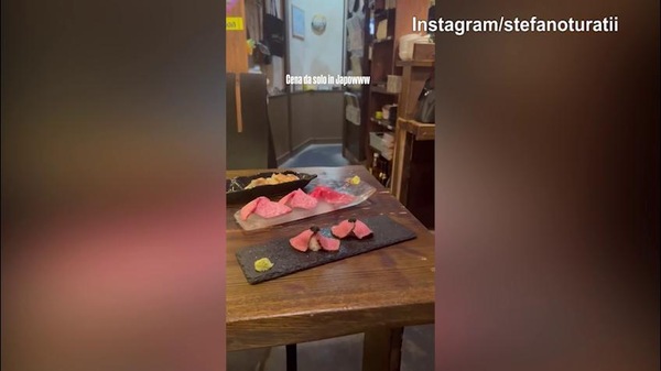 Cena da solo in Giappone per Stefano Turati