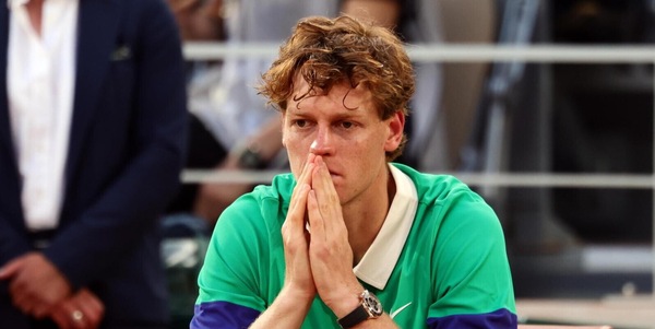 Sinner, primo posto e voglia di riscatto: ecco come preparerà la rivincita su Alcaraz a Wimbledon