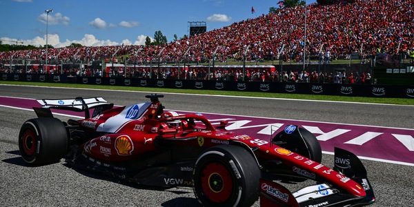Le vittorie della Ferrari e la scomparsa di Senna: la Formula 1 saluta Imola