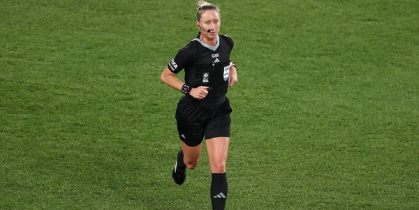 Mondiale per Club: terna arbitrale tutta femminile per l'esordio della Juventus