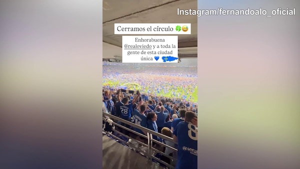 Il Real Oviedo torna in Liga: Fernando Alonso festeggia la promozione dalla tribuna