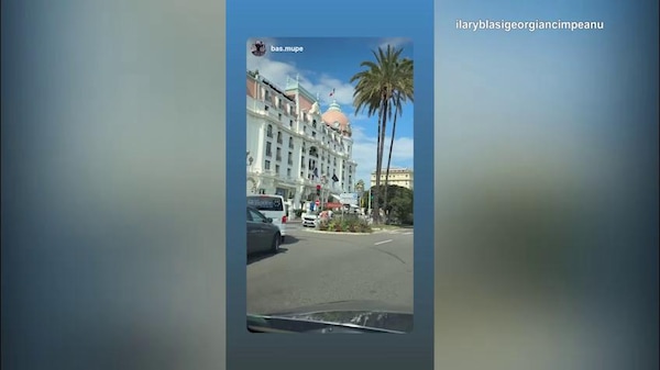 Ilary Blasi e Bastian in vacanza in Costa Azzurra