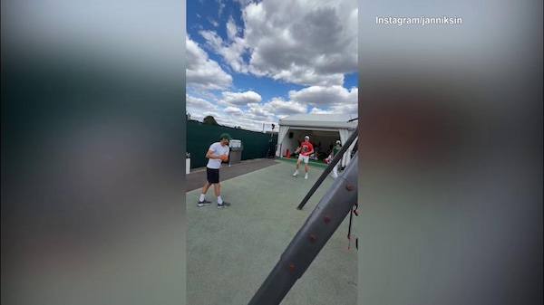 Tennis, l'allenamento di Sinner a Wimbledon