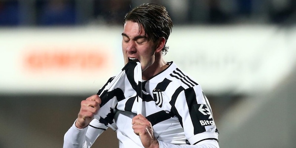 Vlahovic è un caso, la Juve cerca una via d'uscita: cosa ha in mente Comolli