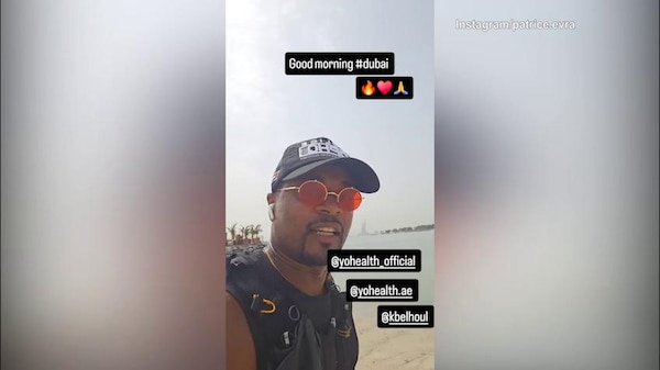 Evra corre in spiaggia a Dubai: "Chi critica questo posto..."