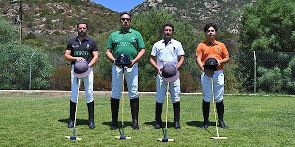 Marco Pala sale a cavallo: "La Francia, Bergamo e Roma, ma giocare a polo in Sardegna è magia"