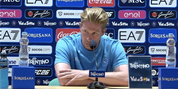 De Bruyne: "Entusiasta del Napoli. Il nostro obiettivo è arrivare in fondo su tutti i fronti. Onorato della 10 di Maradona in allenamento"